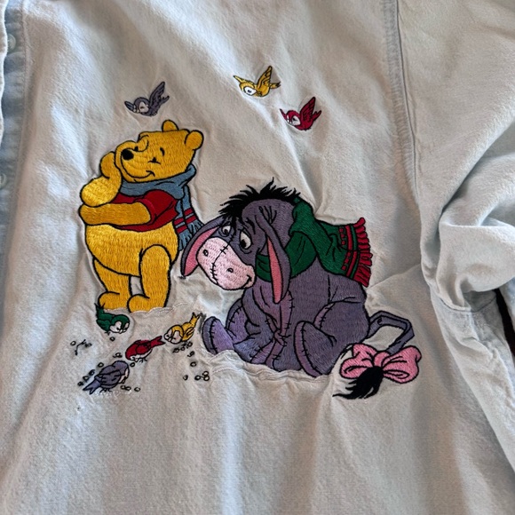 Disney Winnie the Pooh Vintage Casual Button Down Shirt Happy Snow Days - Picture 3 of 9